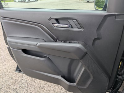 2025 Chevrolet Colorado WT/LT