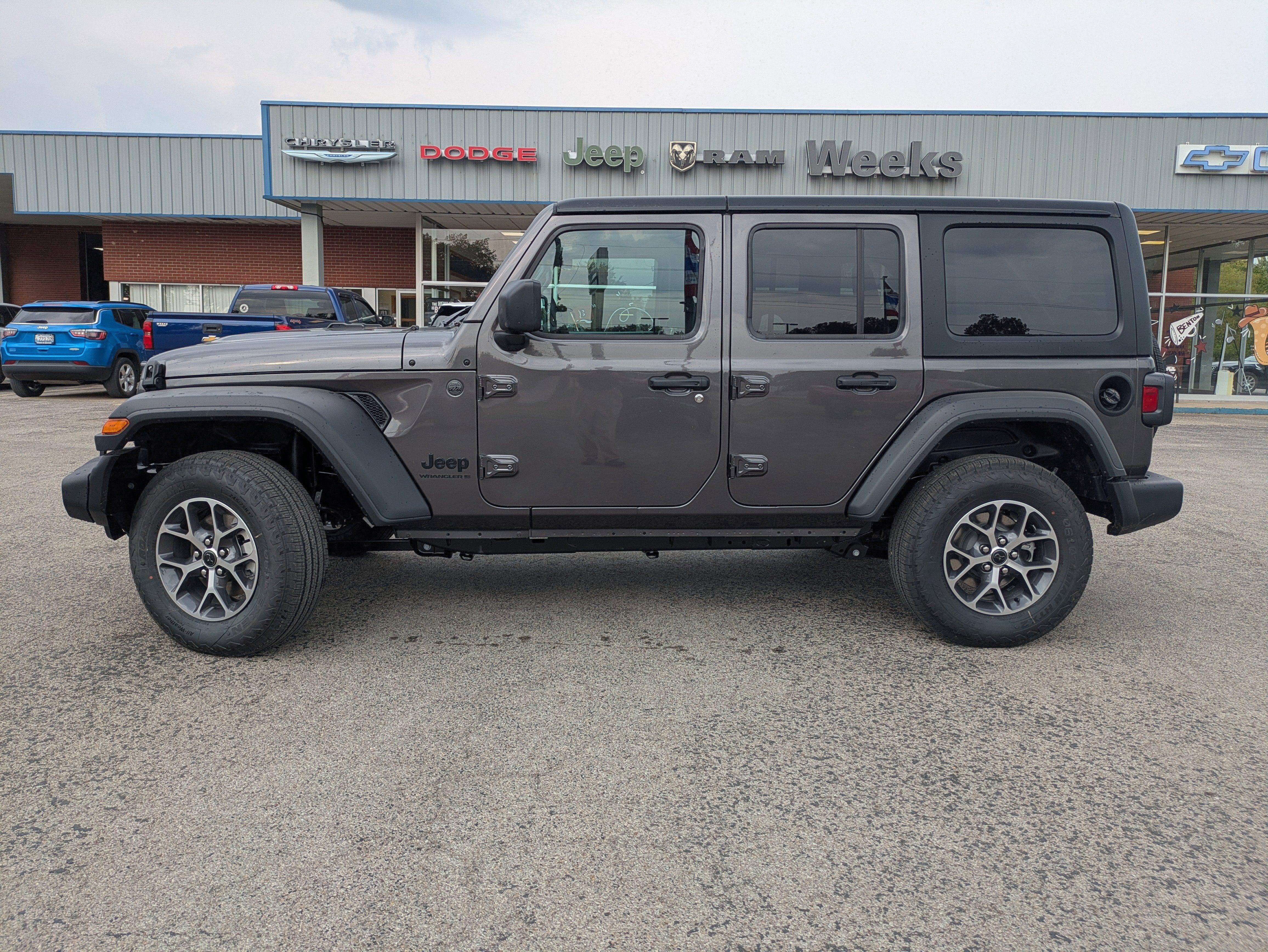 2025 Jeep Wrangler WRANGLER 4-DOOR SPORT S