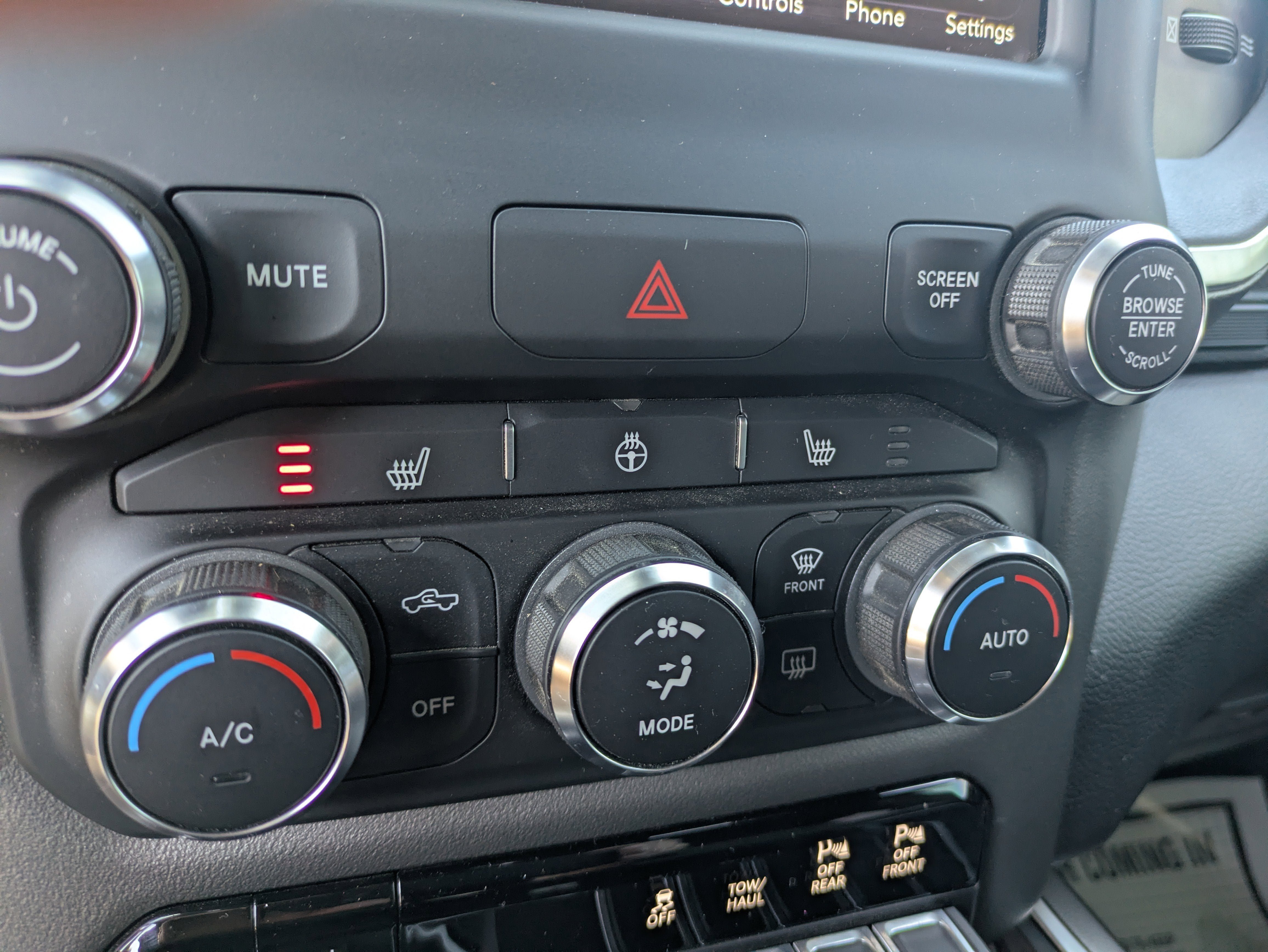 2021 RAM 1500 Big Horn Crew Cab 4x4 5'7' Box