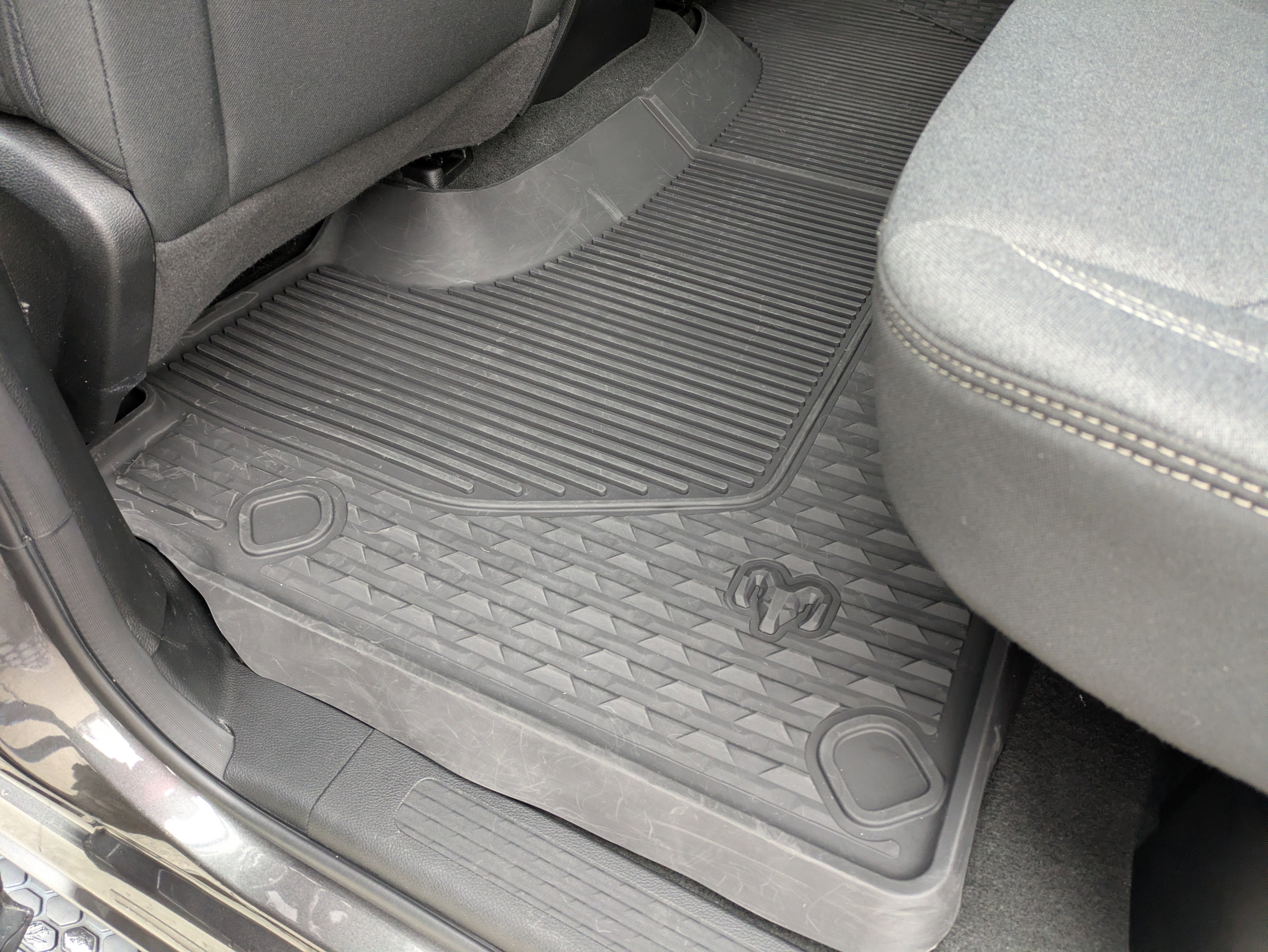 2022 RAM 1500 Big Horn Crew Cab 4x4 5'7' Box