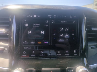 2022 RAM 1500 Big Horn Crew Cab 4x4 5'7' Box