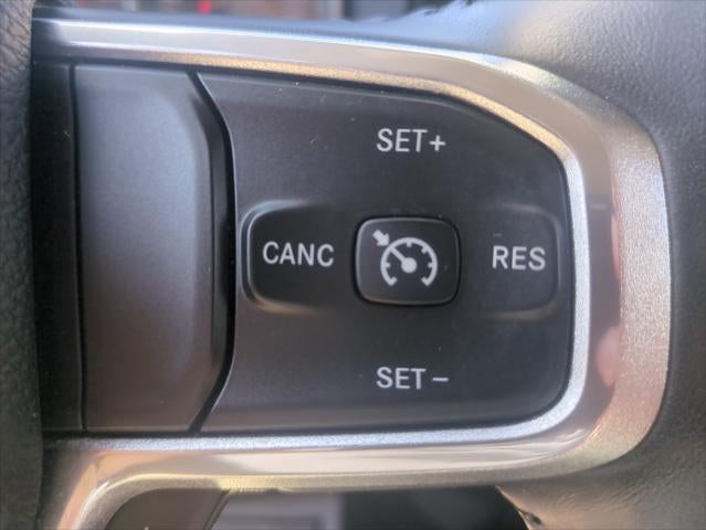 2022 RAM 1500 Laramie Crew Cab 4x4 5'7' Box