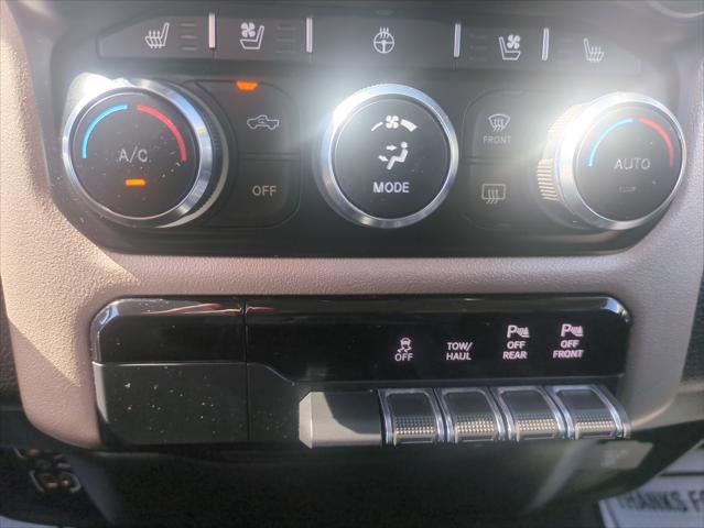 2022 RAM 1500 Laramie Crew Cab 4x4 5'7' Box