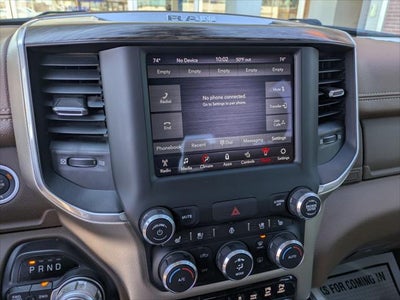 2020 RAM 1500 Laramie Crew Cab 4x4 5'7' Box