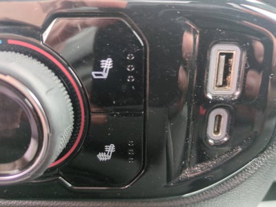 2022 Chevrolet Silverado 1500 4WD Crew Cab Short Bed LT with 2FL