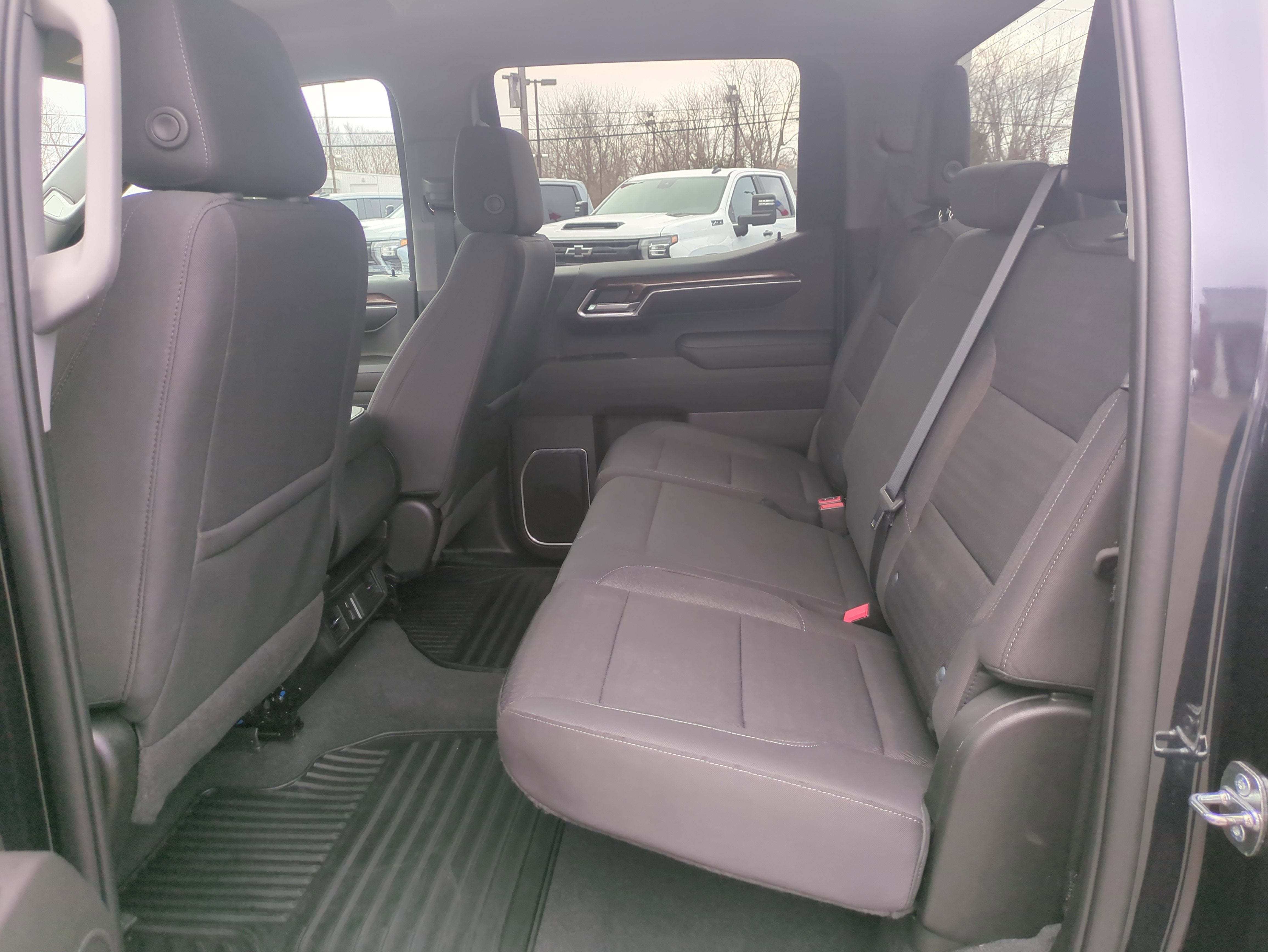 2022 Chevrolet Silverado 1500 4WD Crew Cab Short Bed LT with 2FL