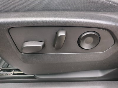 2022 Chevrolet Silverado 1500 4WD Crew Cab Short Bed LT with 2FL