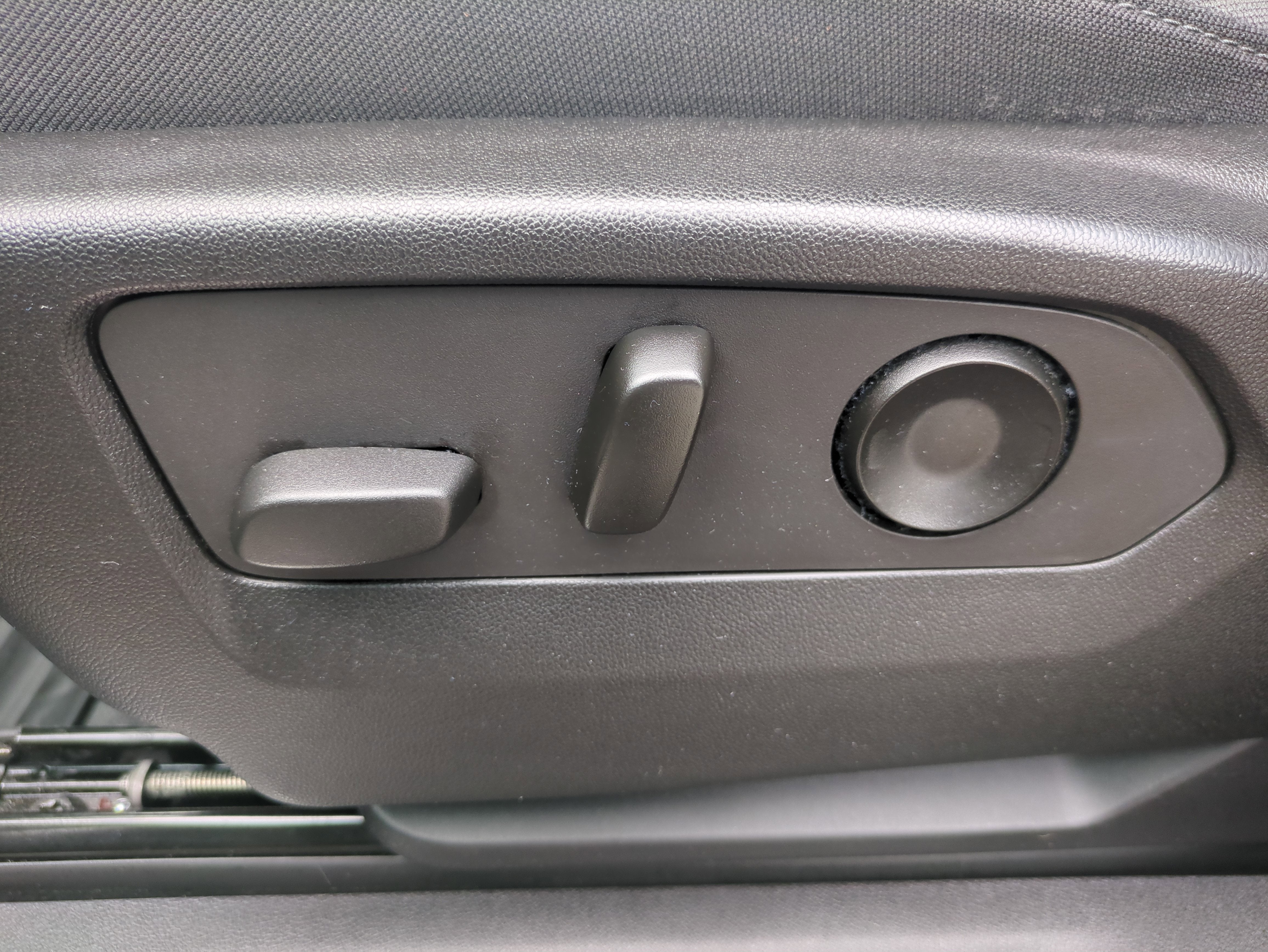 2022 Chevrolet Silverado 1500 4WD Crew Cab Short Bed LT with 2FL