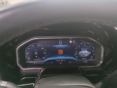 2022 Chevrolet Silverado 1500 4WD Crew Cab Short Bed LT with 2FL