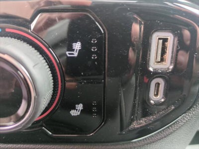 2022 Chevrolet Silverado 1500 4WD Crew Cab Short Bed LT with 2FL