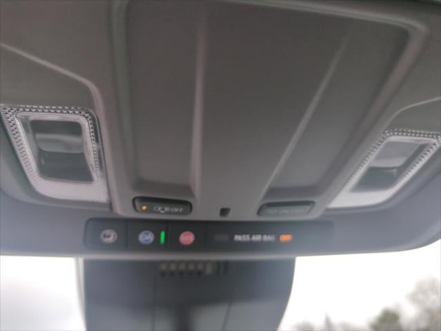 2022 Chevrolet Silverado 1500 4WD Crew Cab Short Bed LT with 2FL