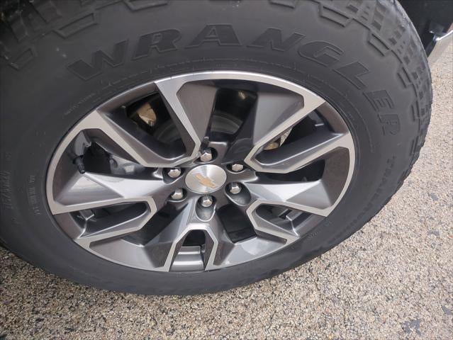 2022 Chevrolet Silverado 1500 4WD Crew Cab Short Bed LT with 2FL