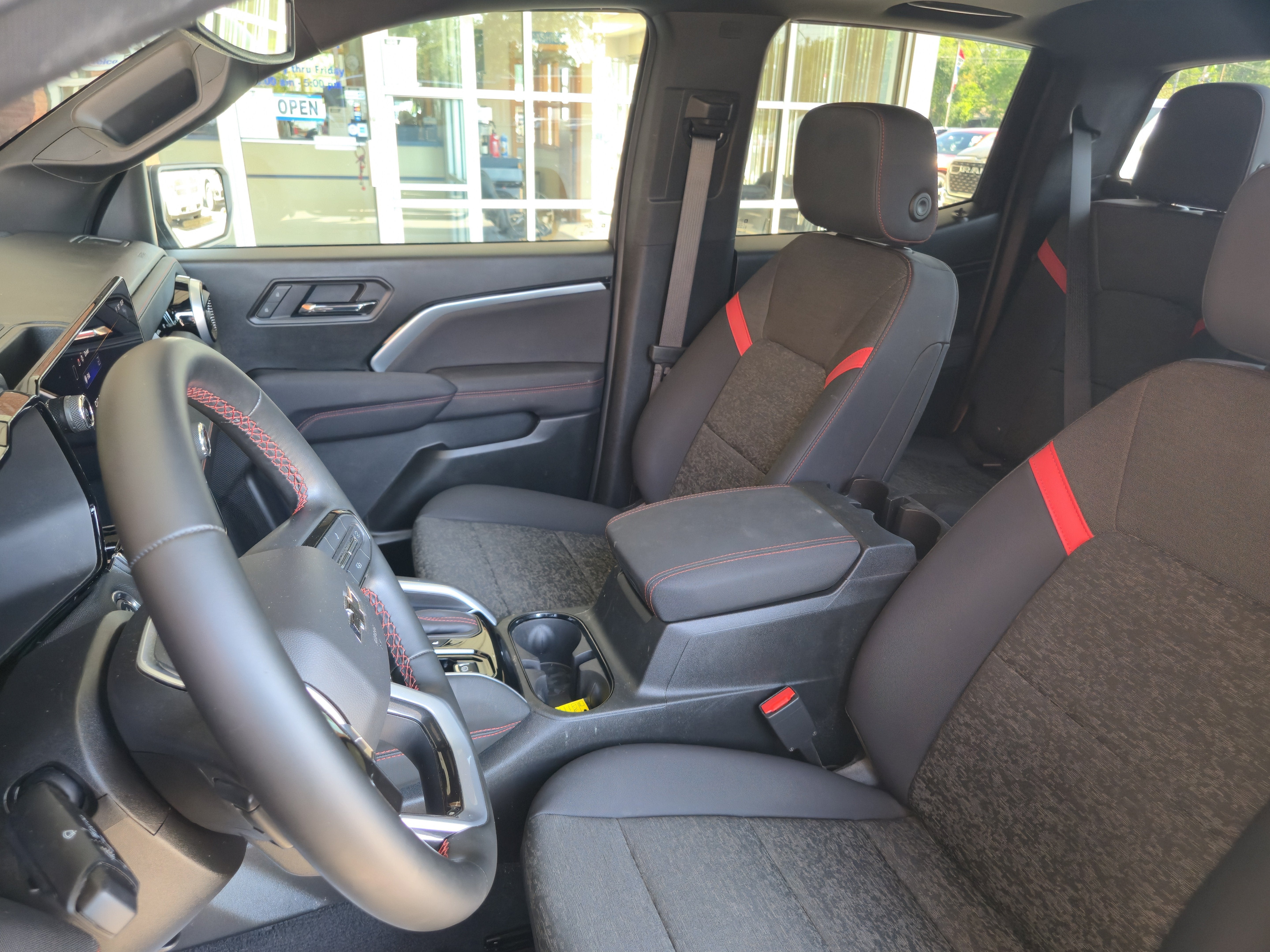 2025 Chevrolet Colorado 4WD Z71