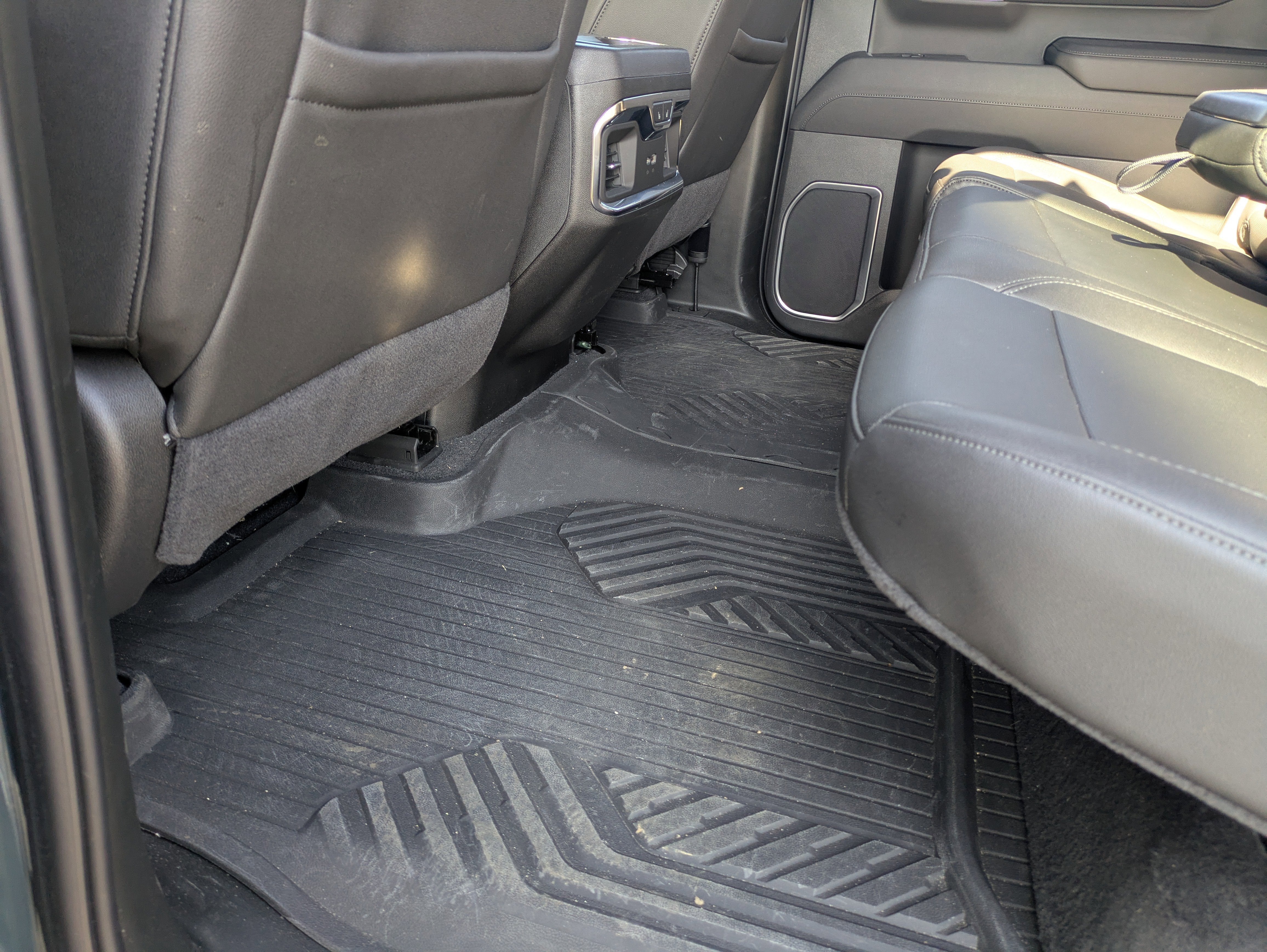 2025 Chevrolet Silverado 1500 4WD Crew Cab Short Bed LTZ