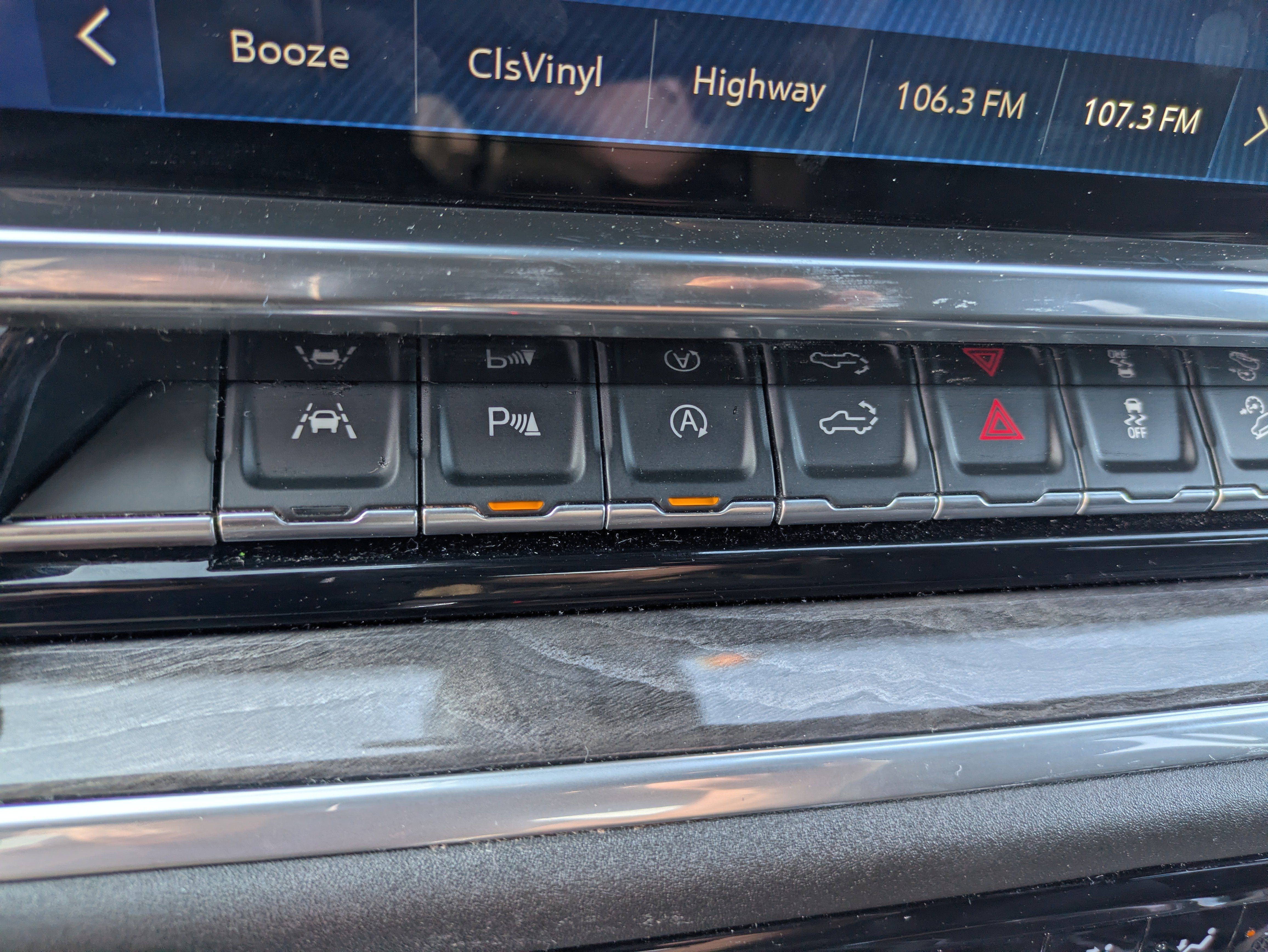 2025 Chevrolet Silverado 1500 4WD Crew Cab Short Bed LTZ