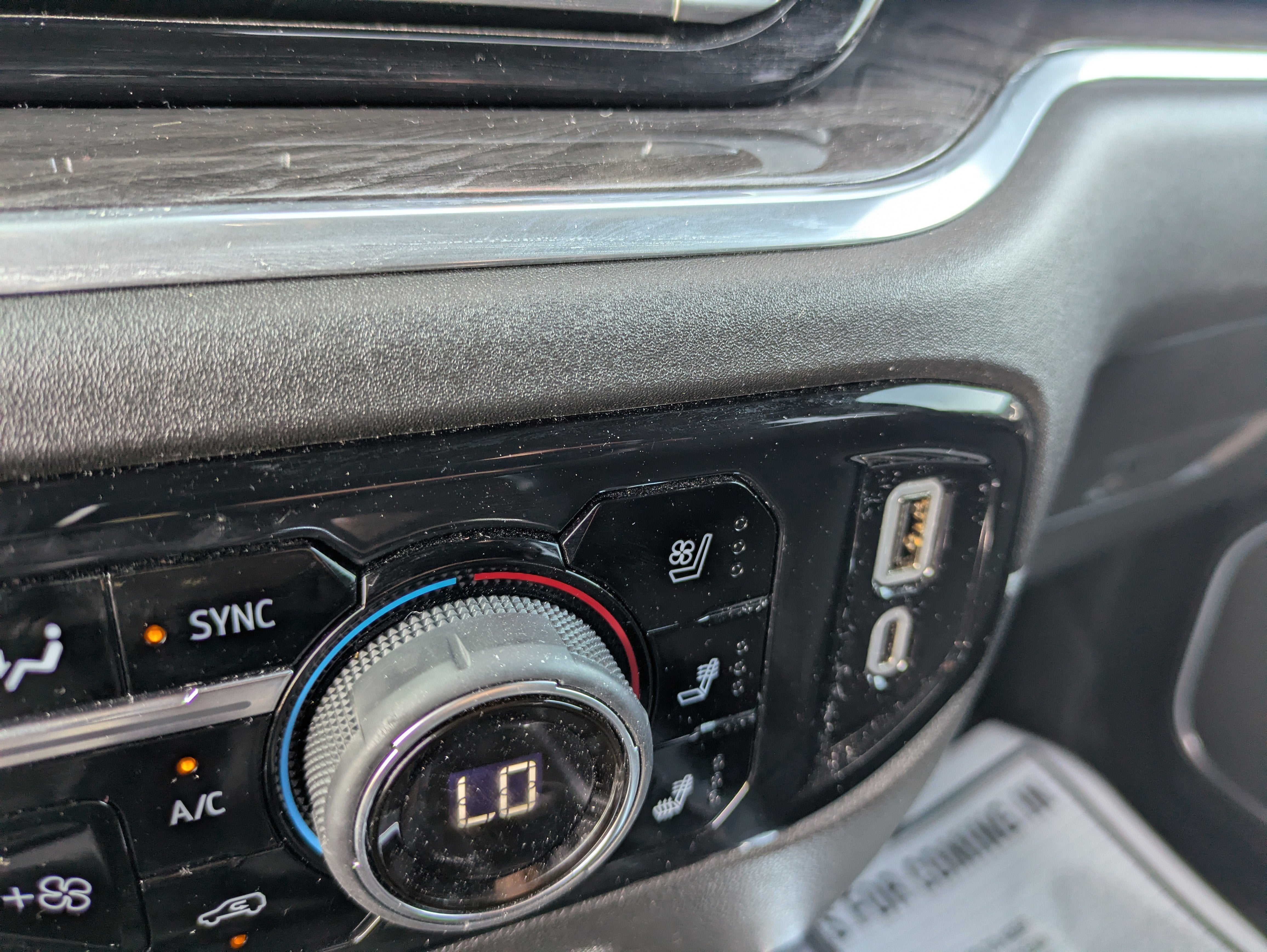 2025 Chevrolet Silverado 1500 4WD Crew Cab Short Bed LTZ