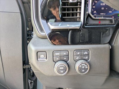 2025 Chevrolet Silverado 1500 4WD Crew Cab Short Bed LTZ