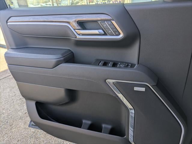 2025 Chevrolet Silverado 1500 4WD Crew Cab Short Bed LTZ