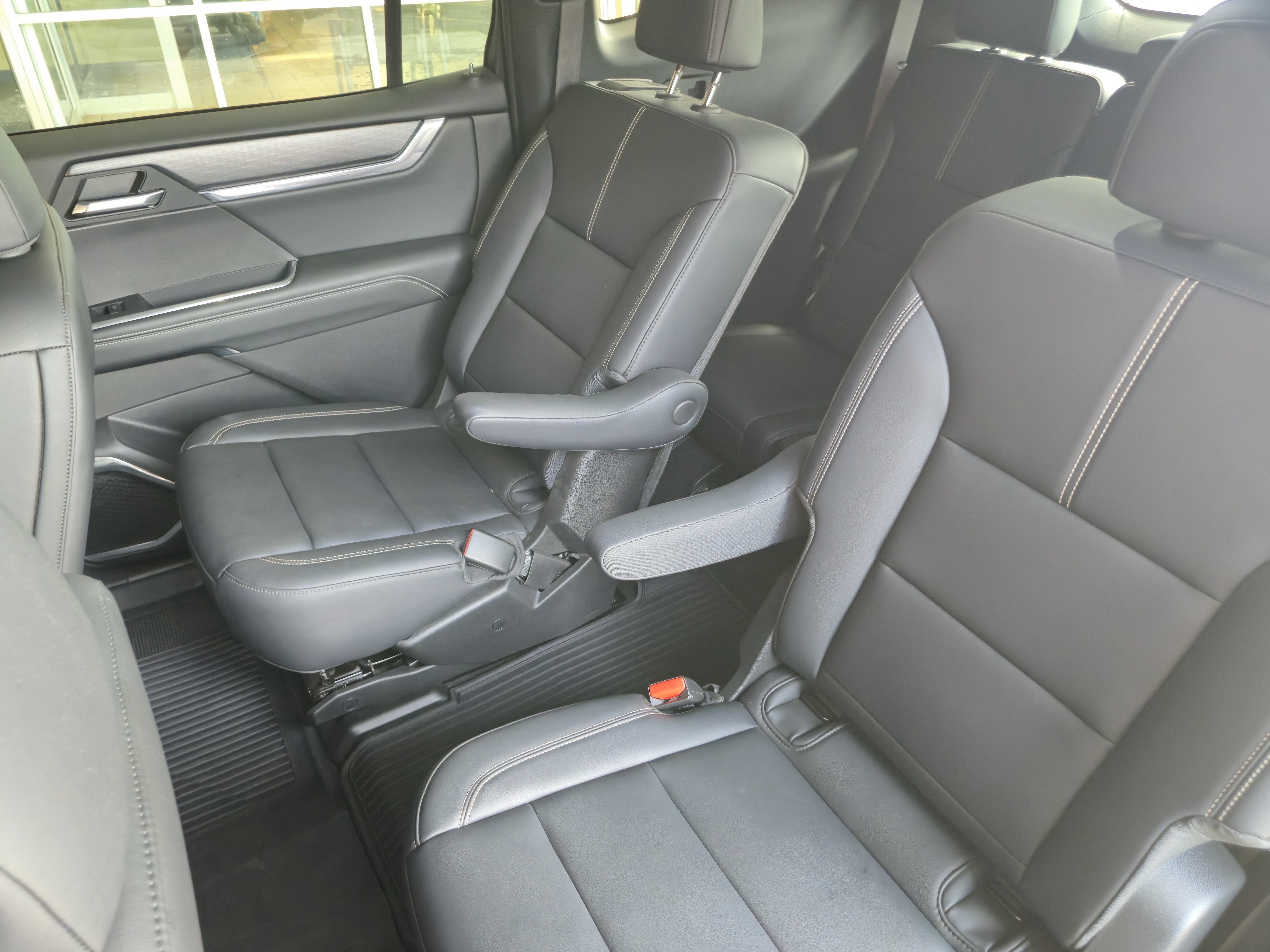 2026 GMC Acadia Elevation FWD
