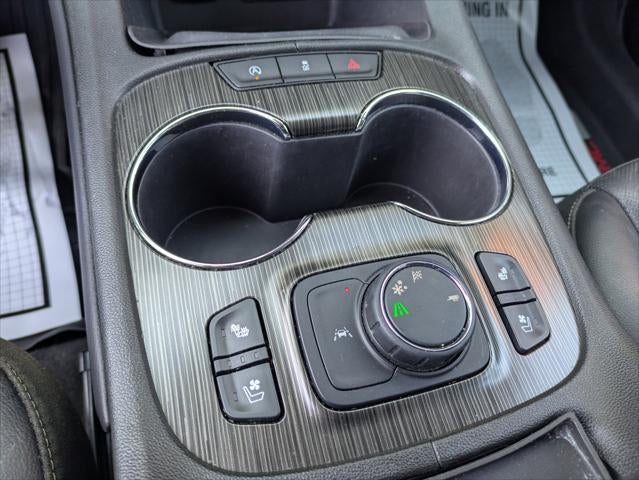 2023 GMC Acadia FWD SLT