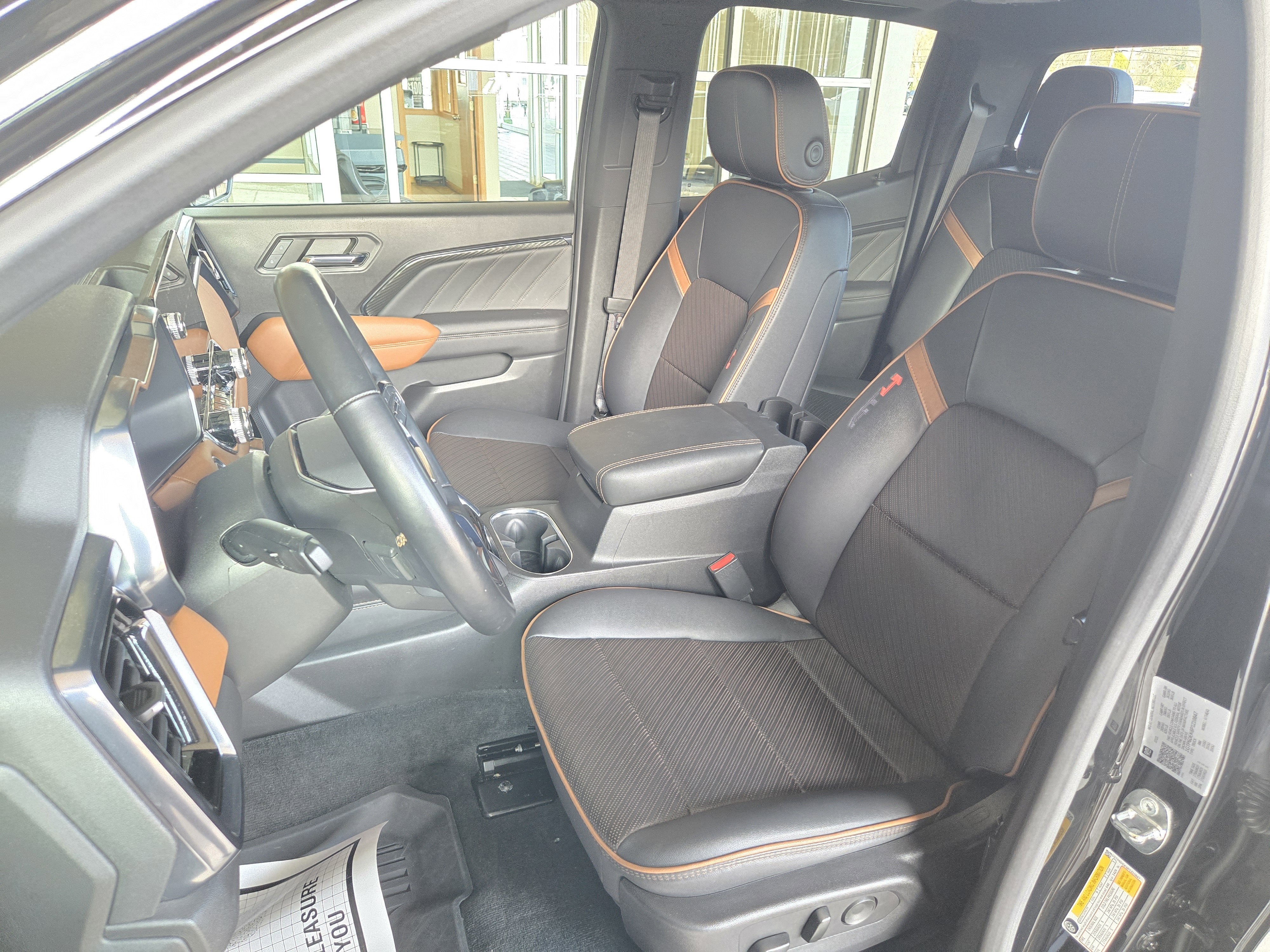 2023 GMC Canyon 4WD Crew Cab Short Box AT4