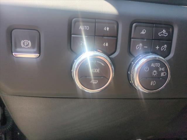 2025 GMC Sierra 1500 4WD Crew Cab Short Box AT4