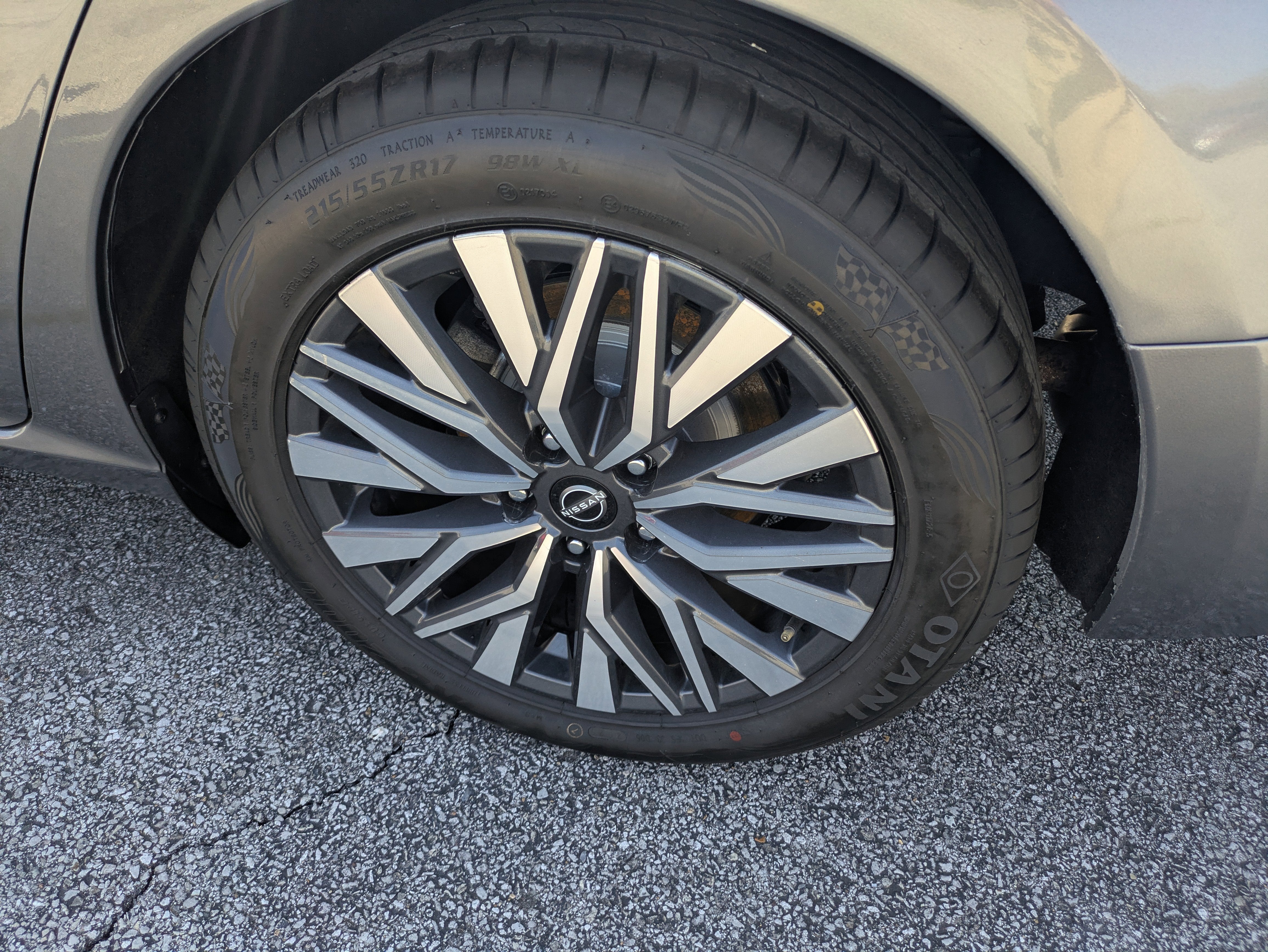 2024 Nissan Altima SV - Photo 6