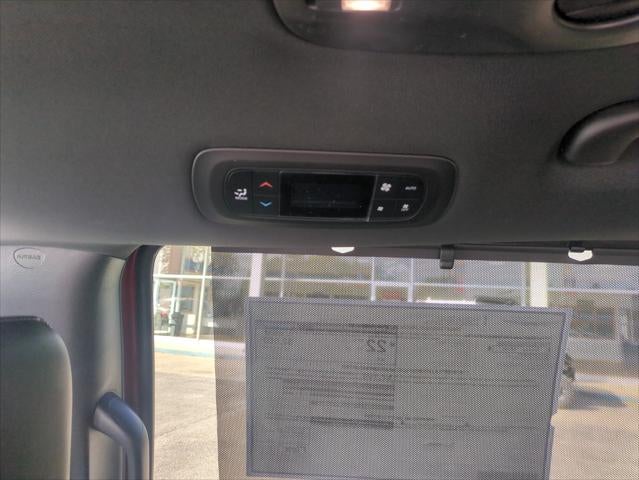 2027 Chrysler Pacifica PACIFICA SELECT