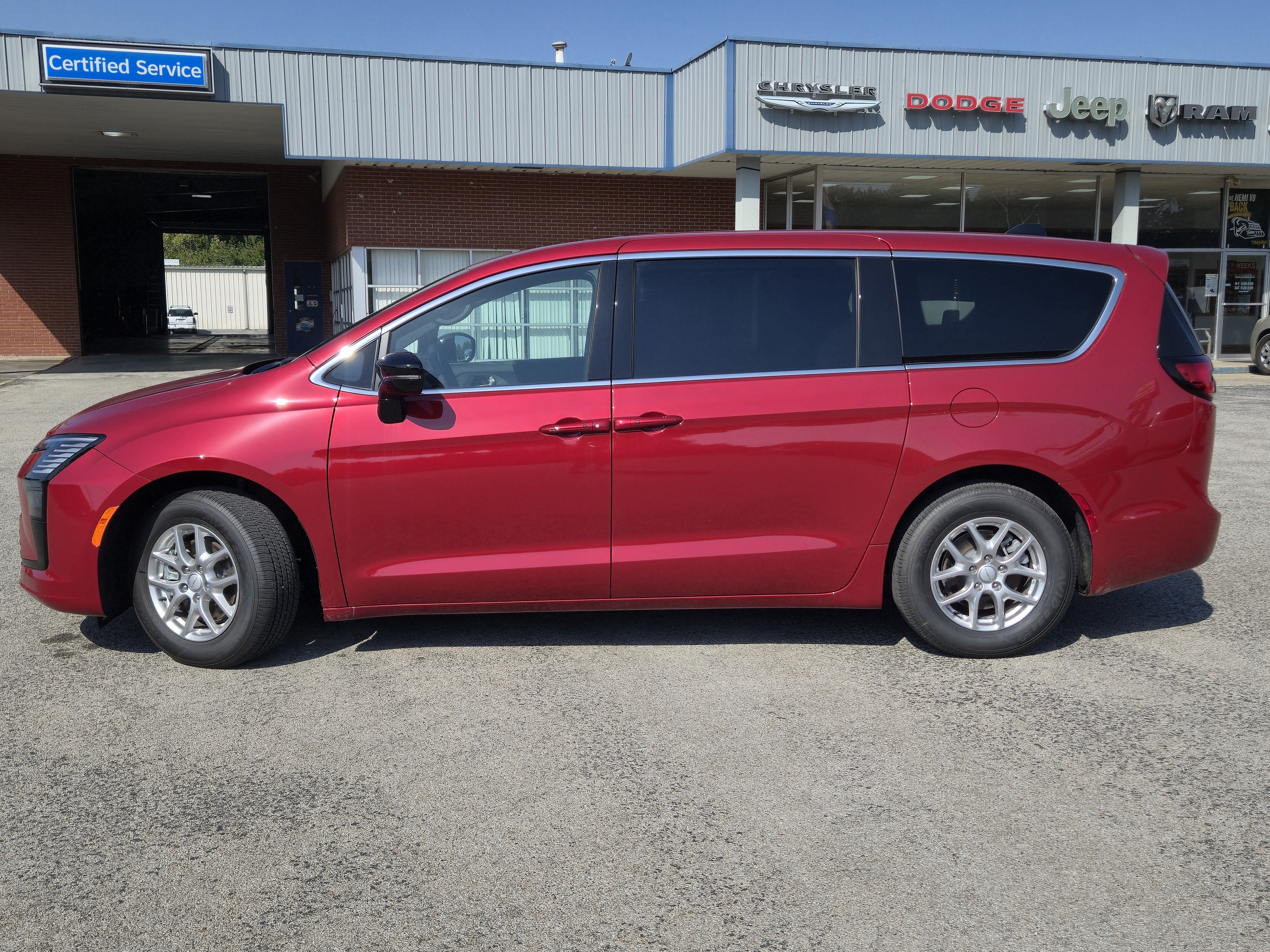 2027 Chrysler Pacifica PACIFICA SELECT