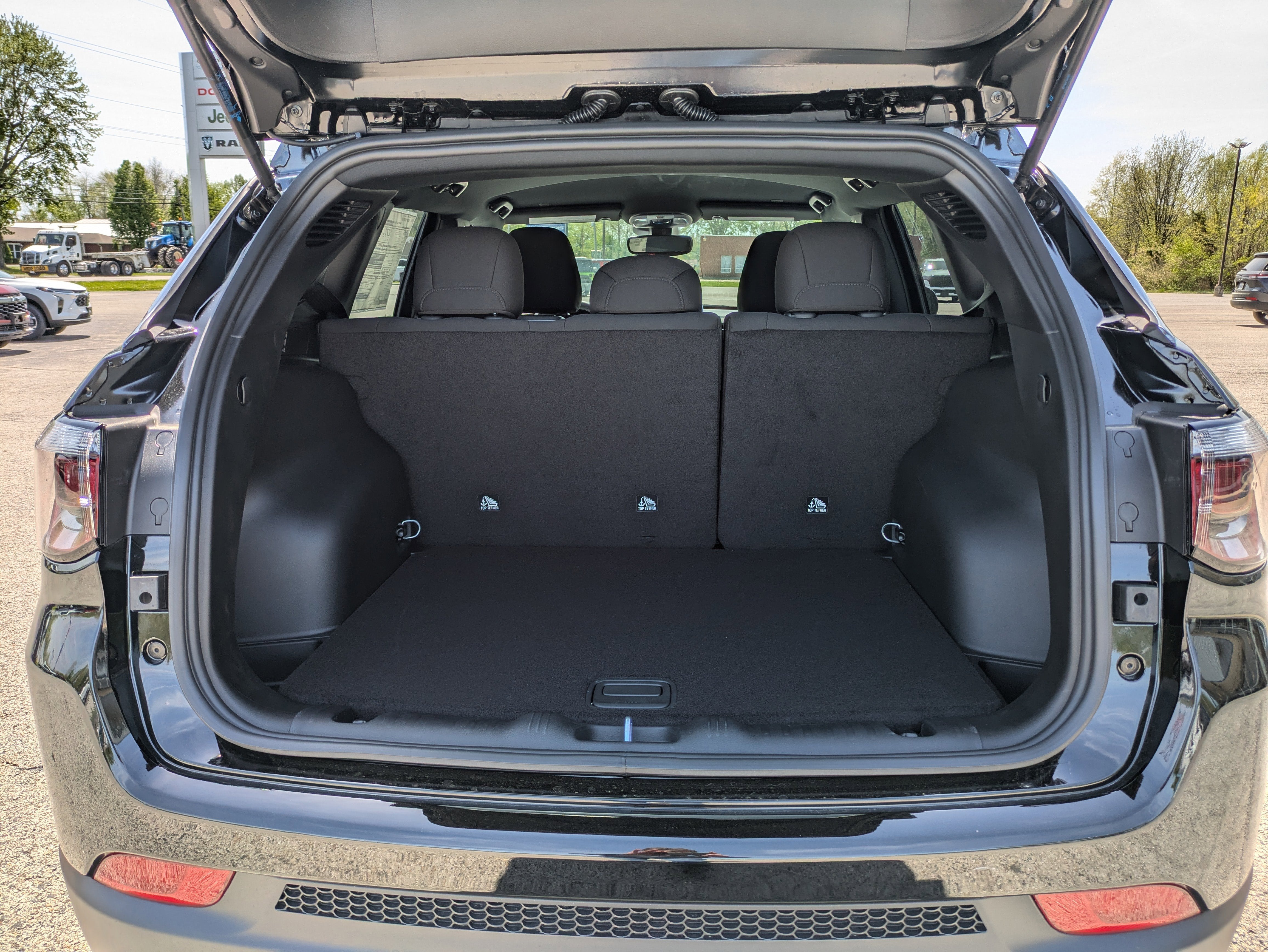 2025 Jeep Compass COMPASS SPORT 4X4