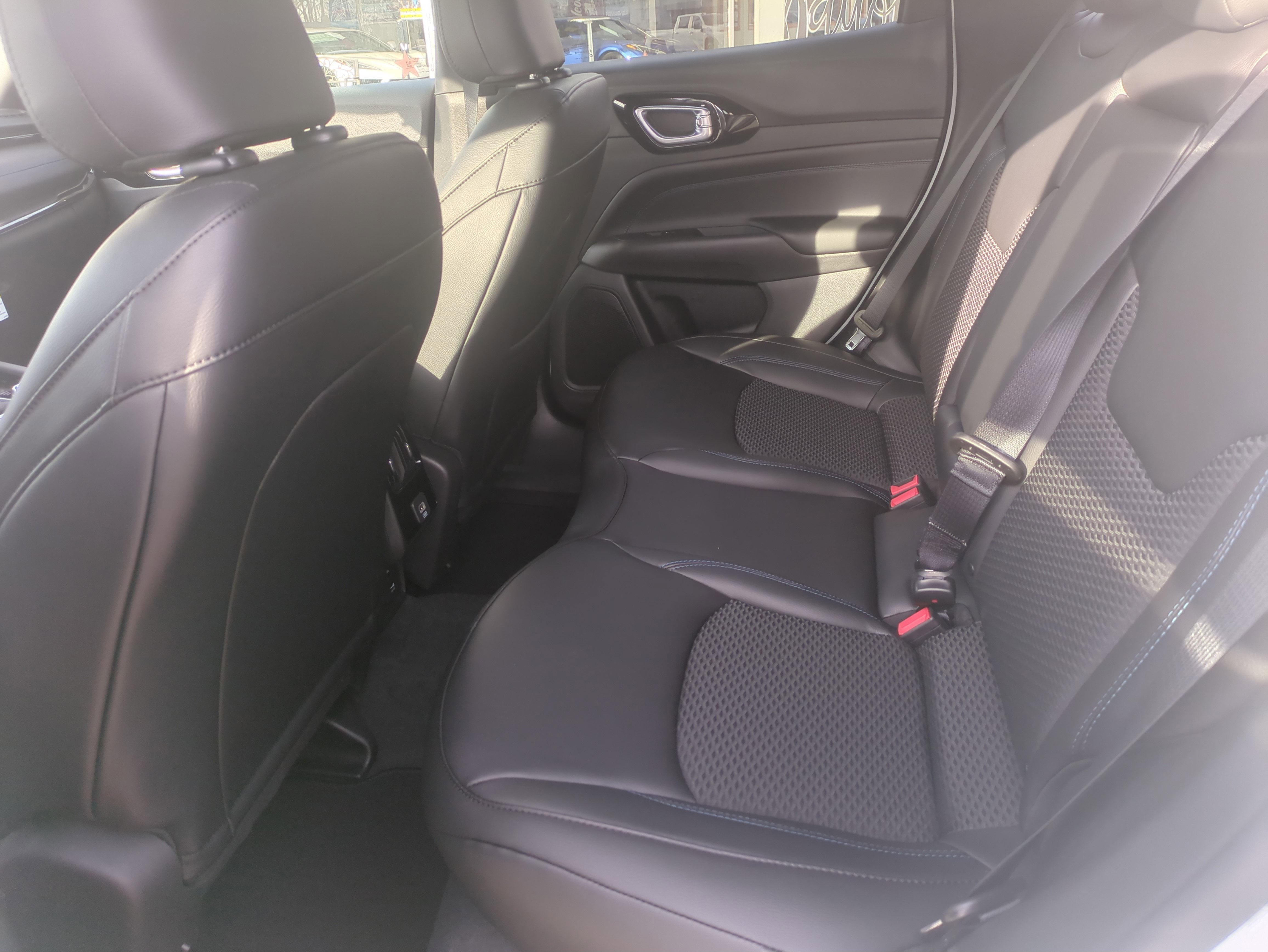 2026 Jeep Compass COMPASS LATITUDE 4X4