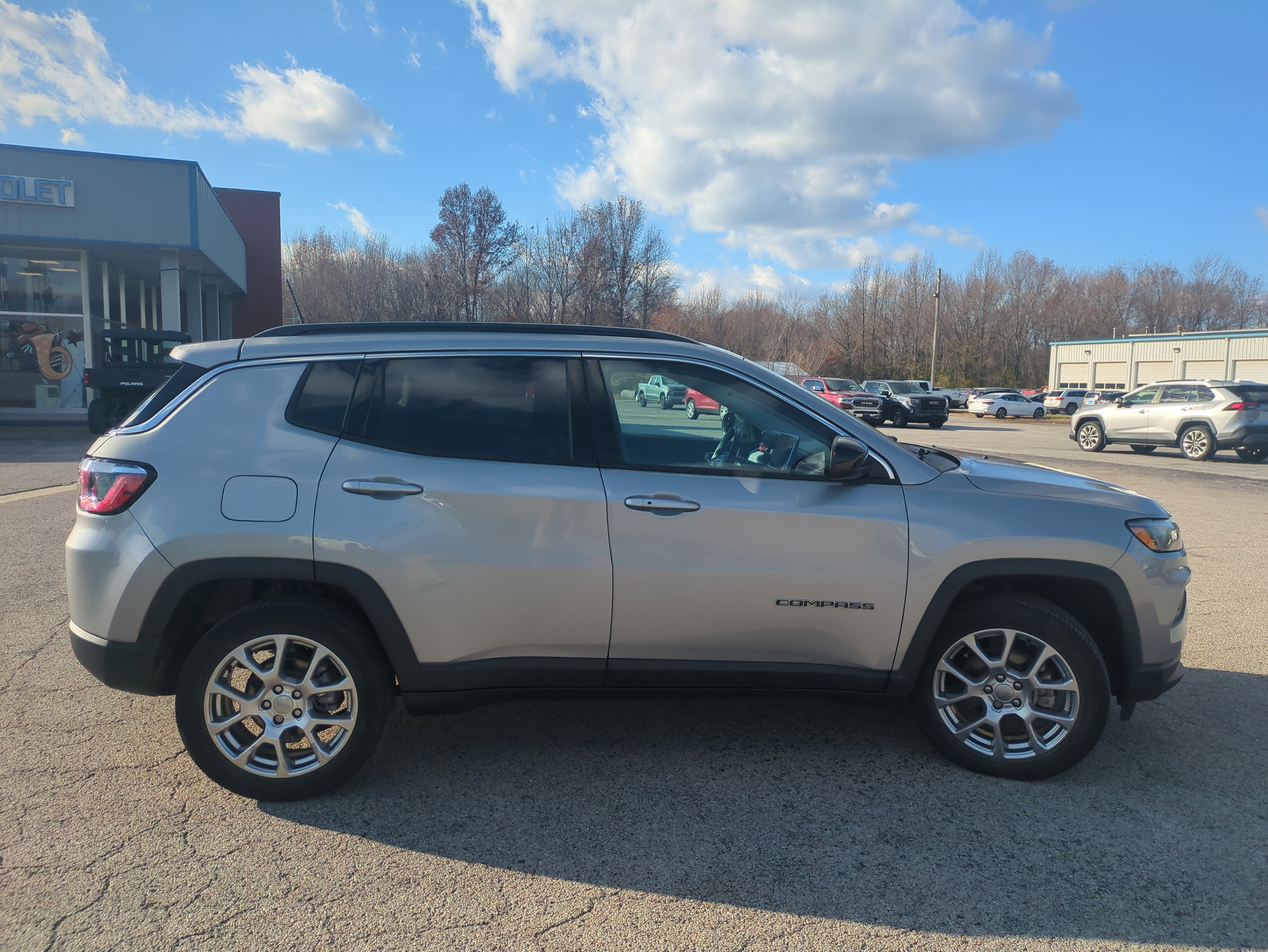 2022 Jeep Compass Latitude Lux 4x4