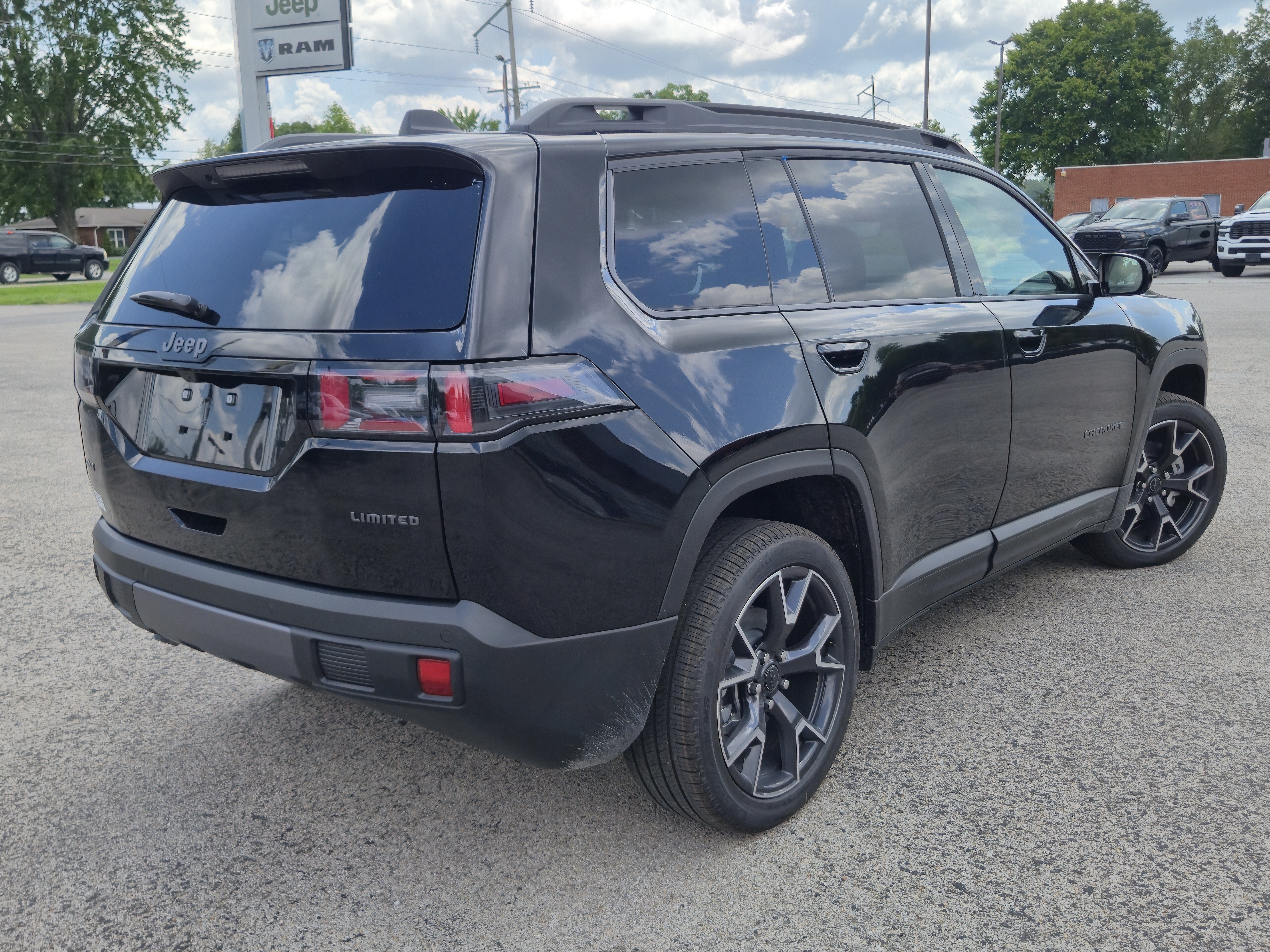 2026 Jeep Cherokee CHEROKEE LIMITED 4X4