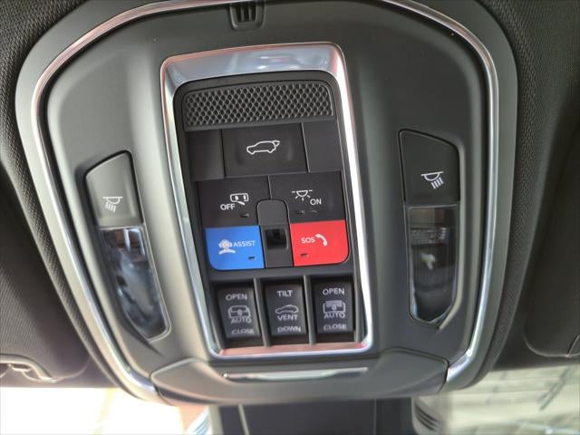 2026 Jeep Cherokee CHEROKEE OVERLAND 4X4