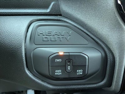 2026 RAM Ram 2500 RAM 2500 BLACK EXPRESS CREW CAB 4X4 6'4' BOX