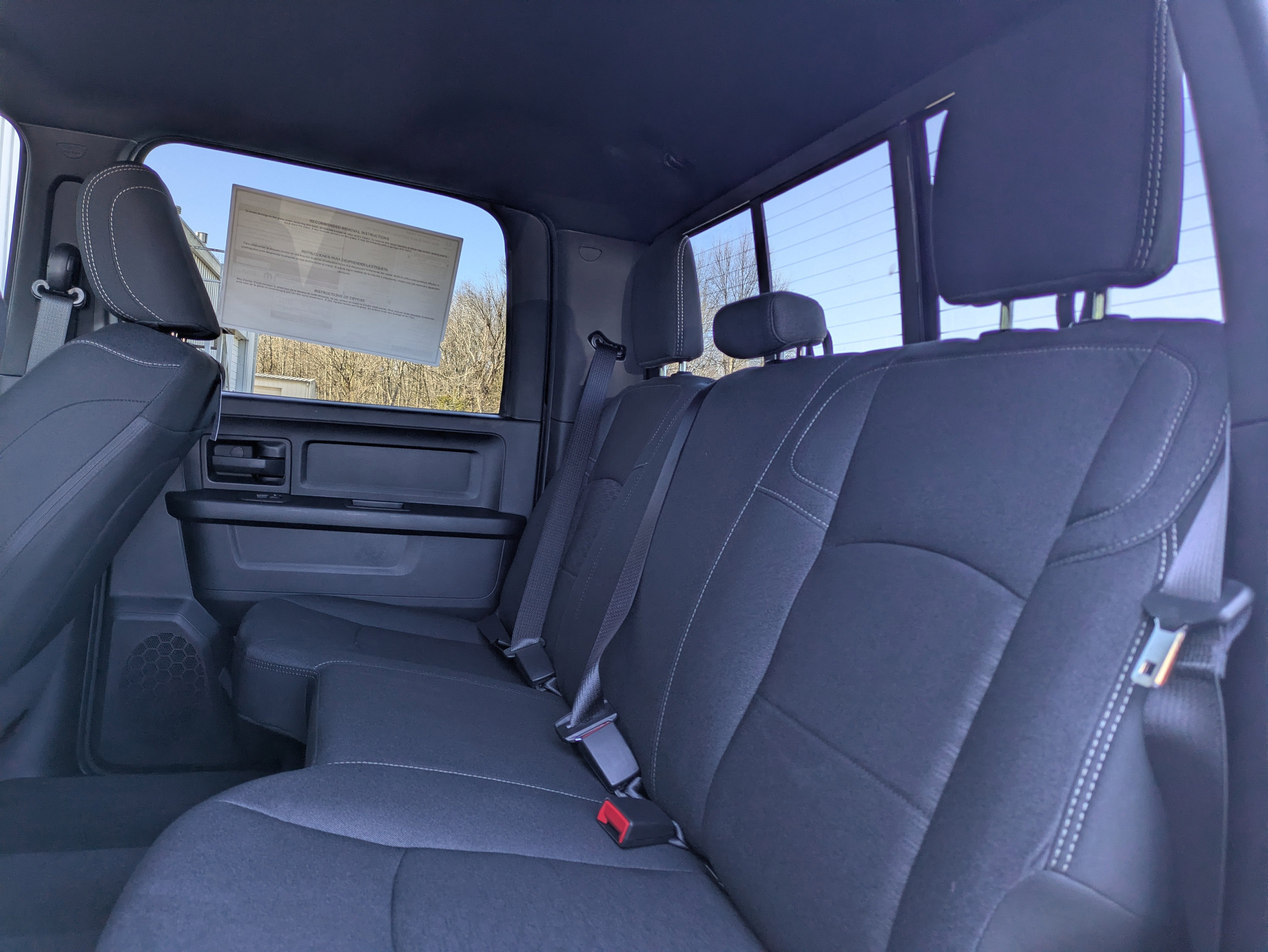 2026 RAM Ram 2500 RAM 2500 BLACK EXPRESS CREW CAB 4X4 6'4' BOX