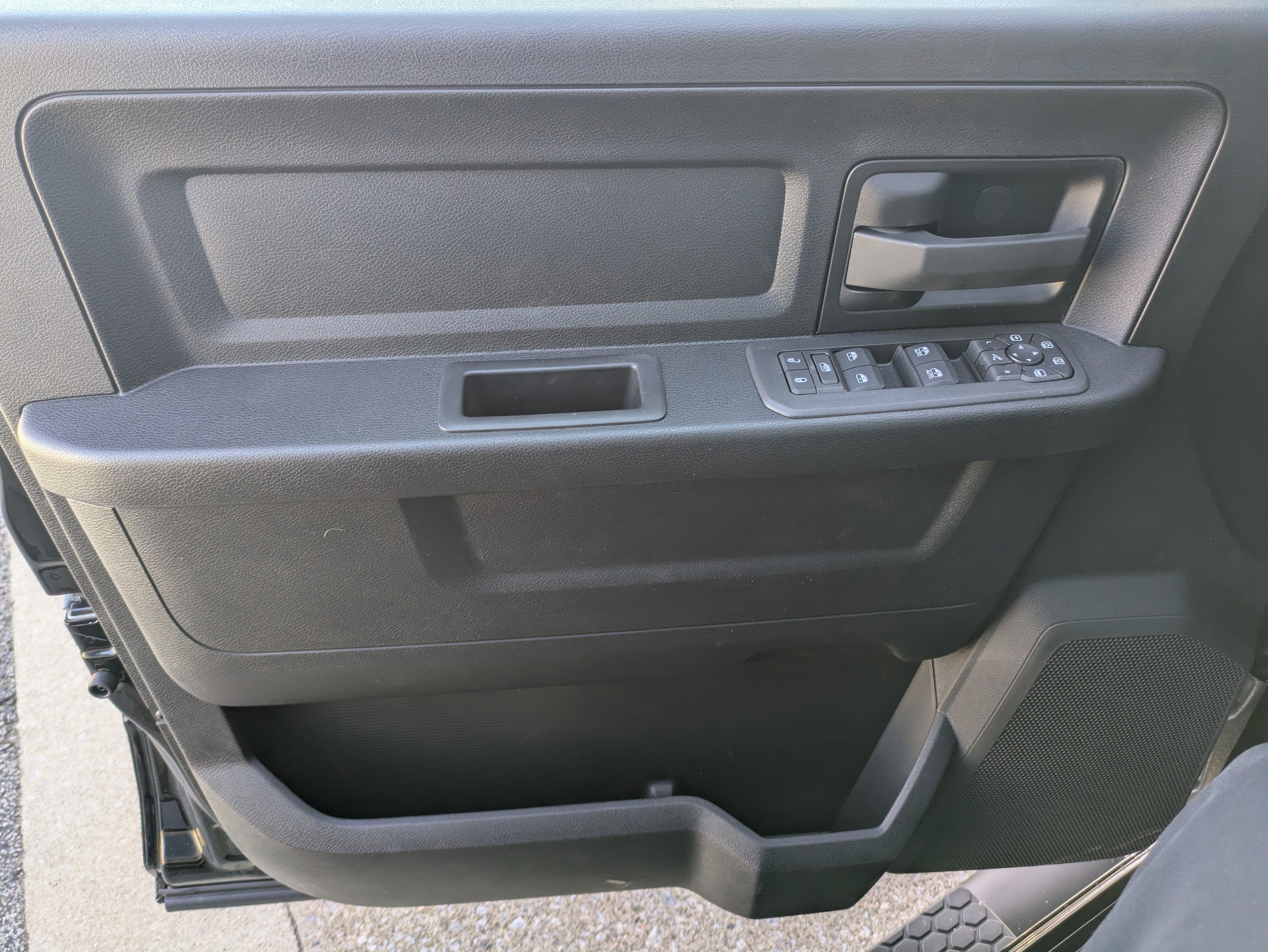 2026 RAM Ram 2500 RAM 2500 BLACK EXPRESS CREW CAB 4X4 6'4' BOX