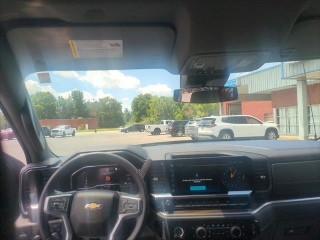 2023 Chevrolet Silverado 1500 4WD Crew Cab Short Bed LT with 2FL