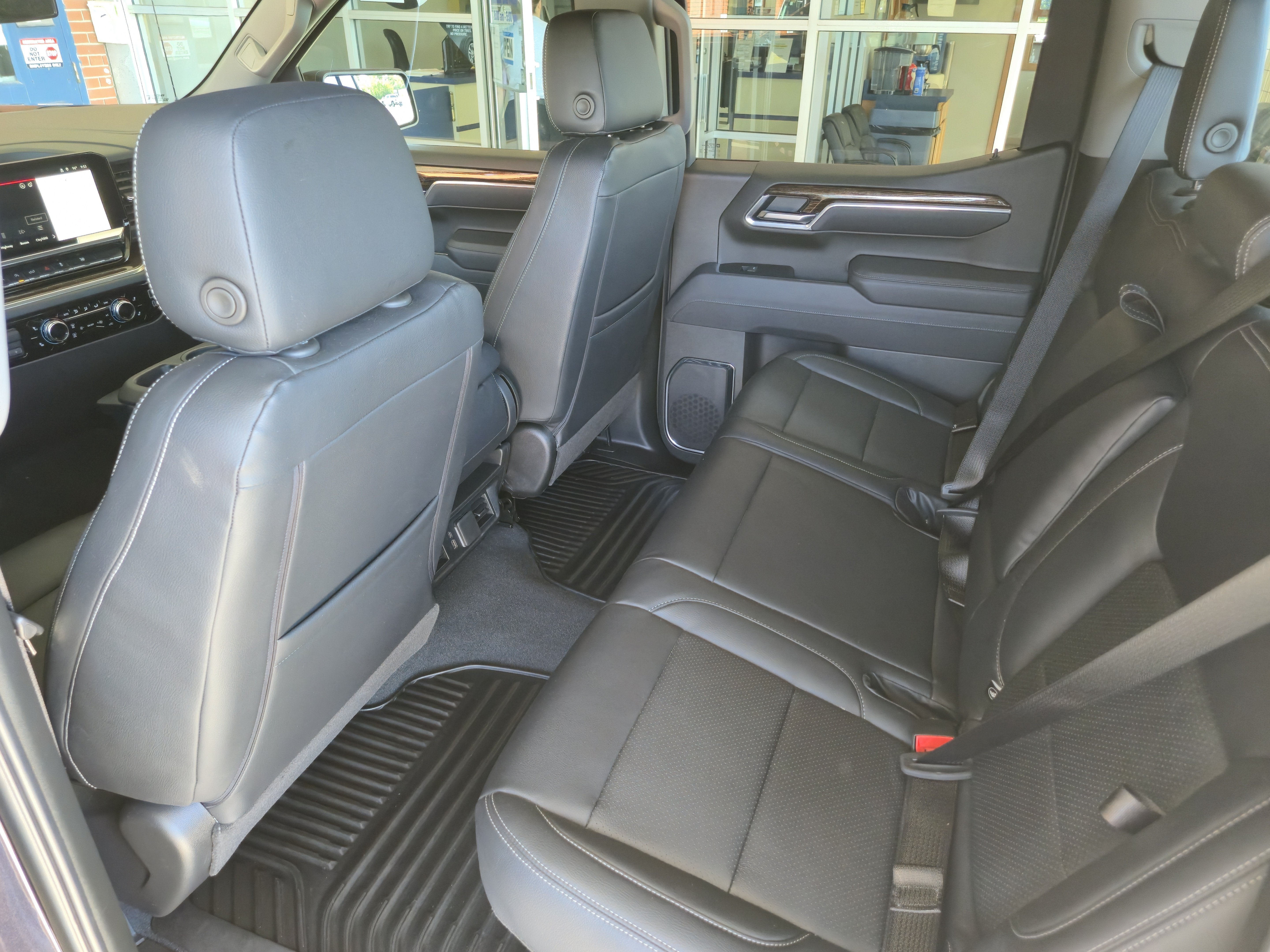 2025 GMC Sierra 1500 4WD Crew Cab Short Box Elevation with 3VL