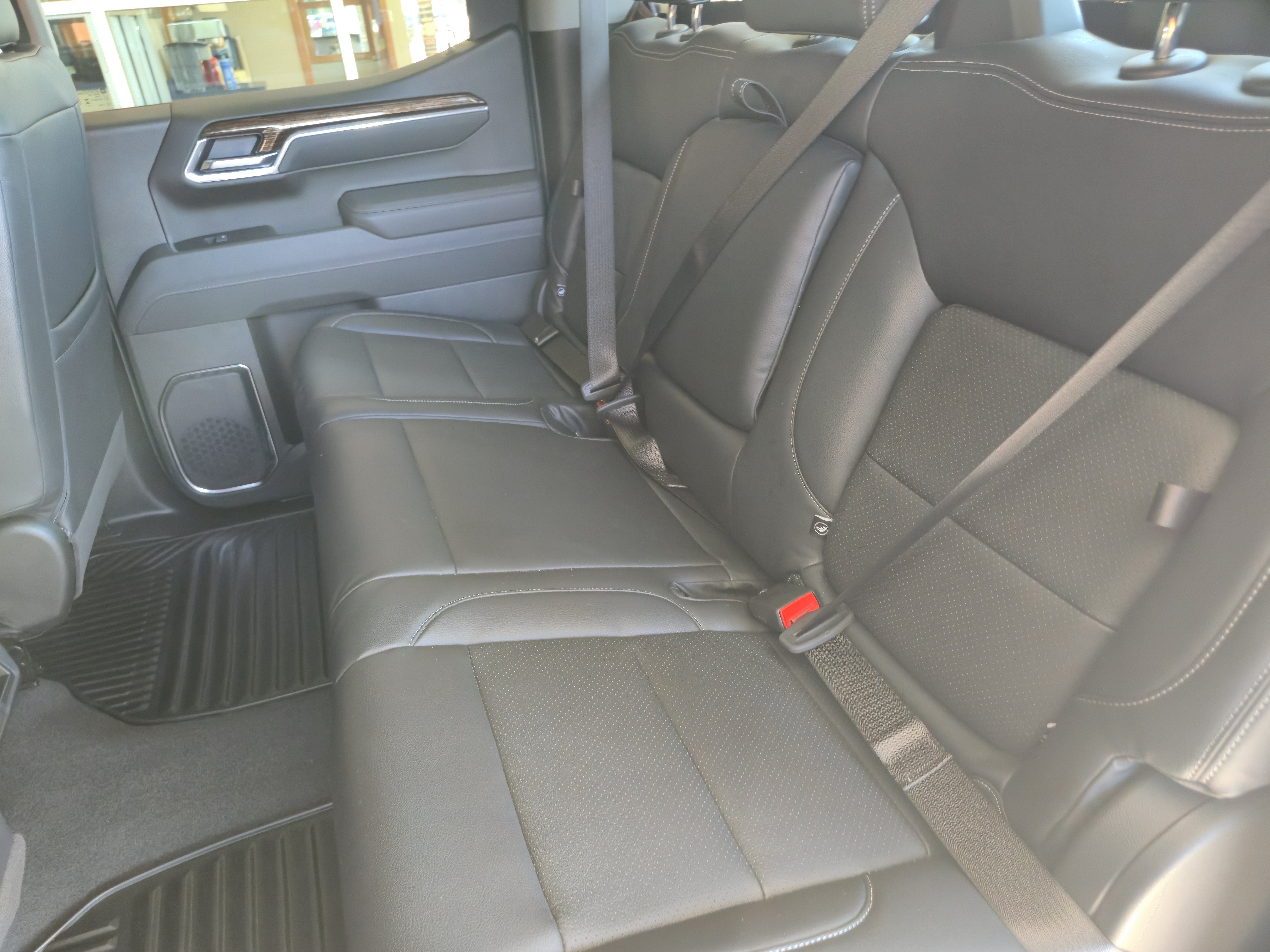 2025 GMC Sierra 1500 4WD Crew Cab Short Box Elevation with 3VL