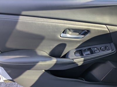 2024 Nissan Sentra SV Xtronic CVT