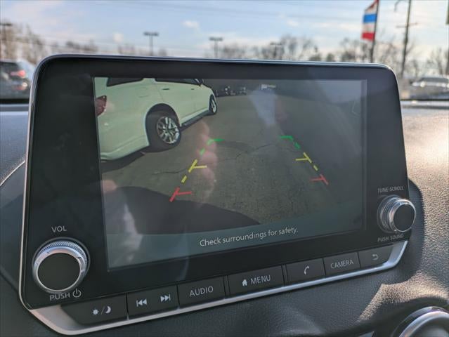 2024 Nissan Sentra SV Xtronic CVT