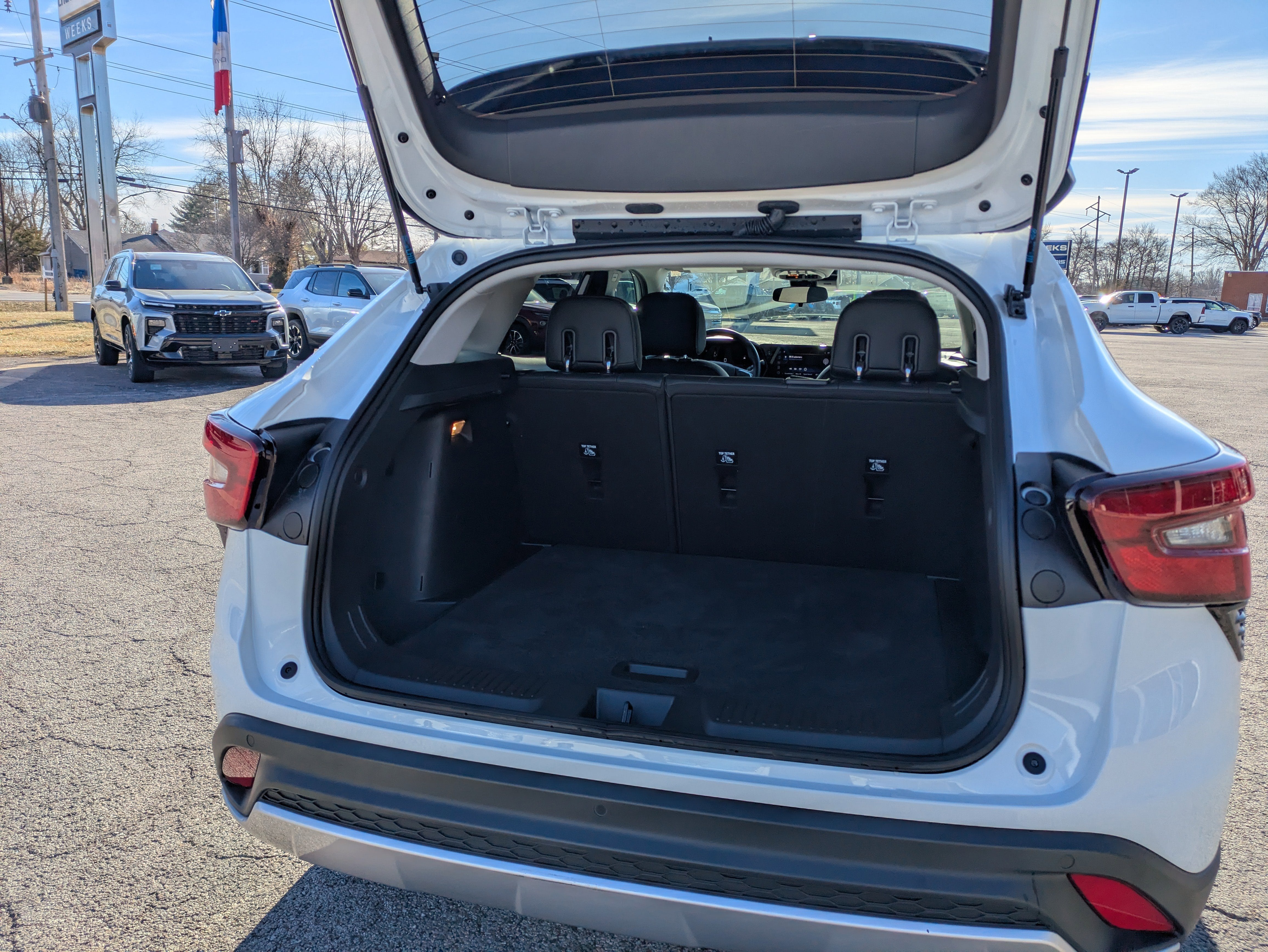 2025 Chevrolet Trax FWD LT