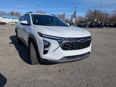 2025 Chevrolet Trax FWD LT