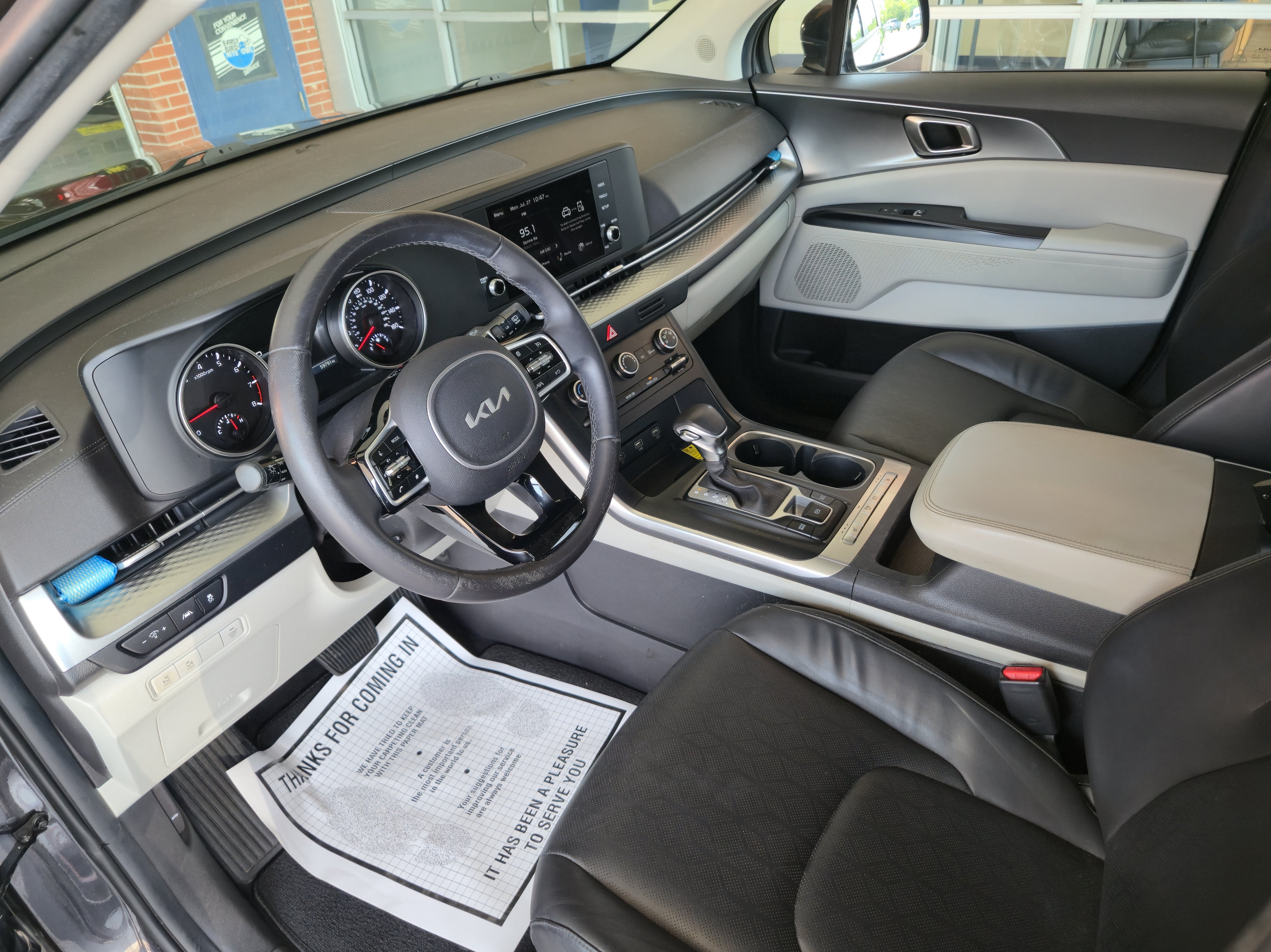 2023 Kia Carnival MPV LX Seat Package