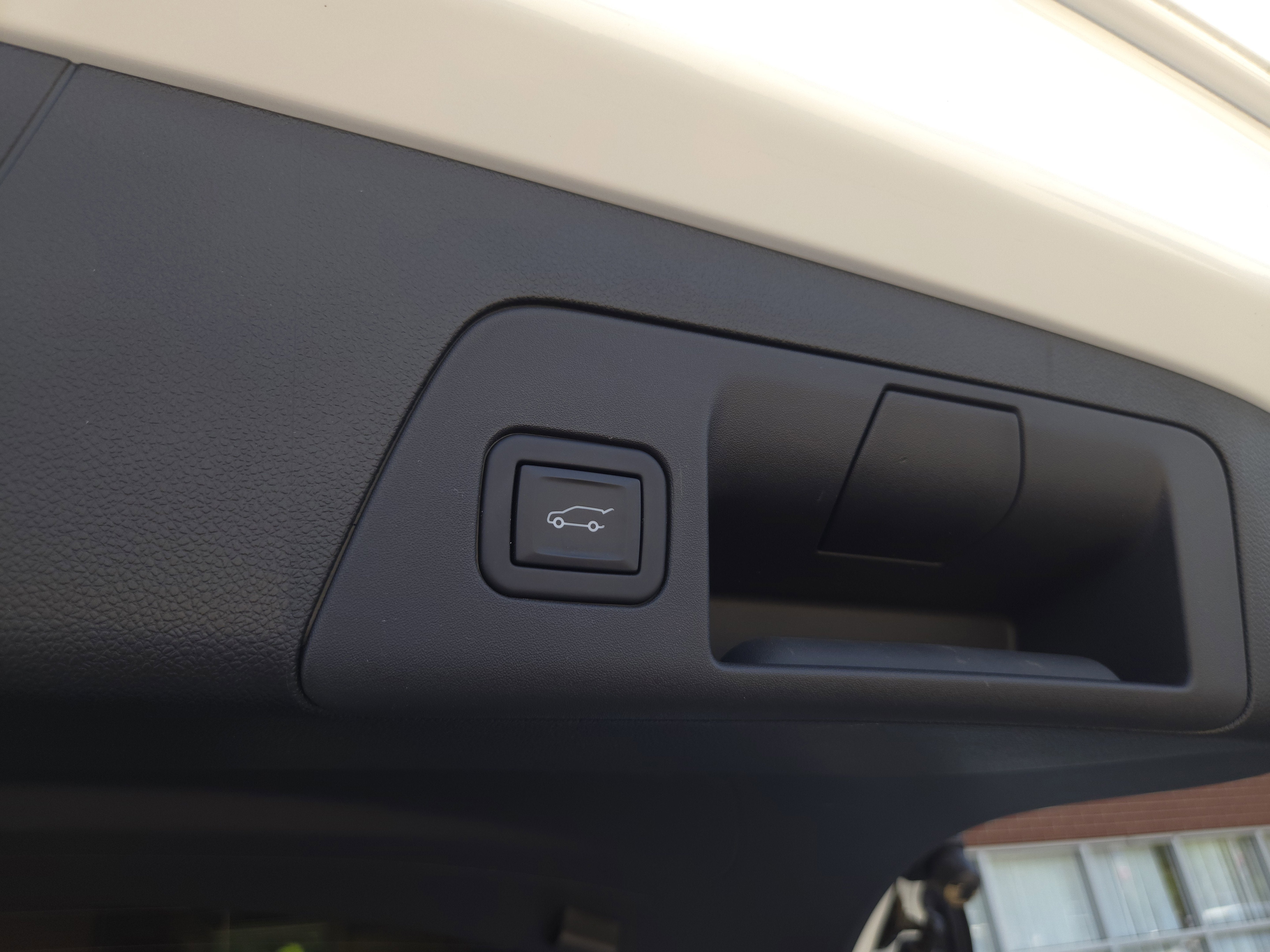 2023 Buick Envision Essence AWD