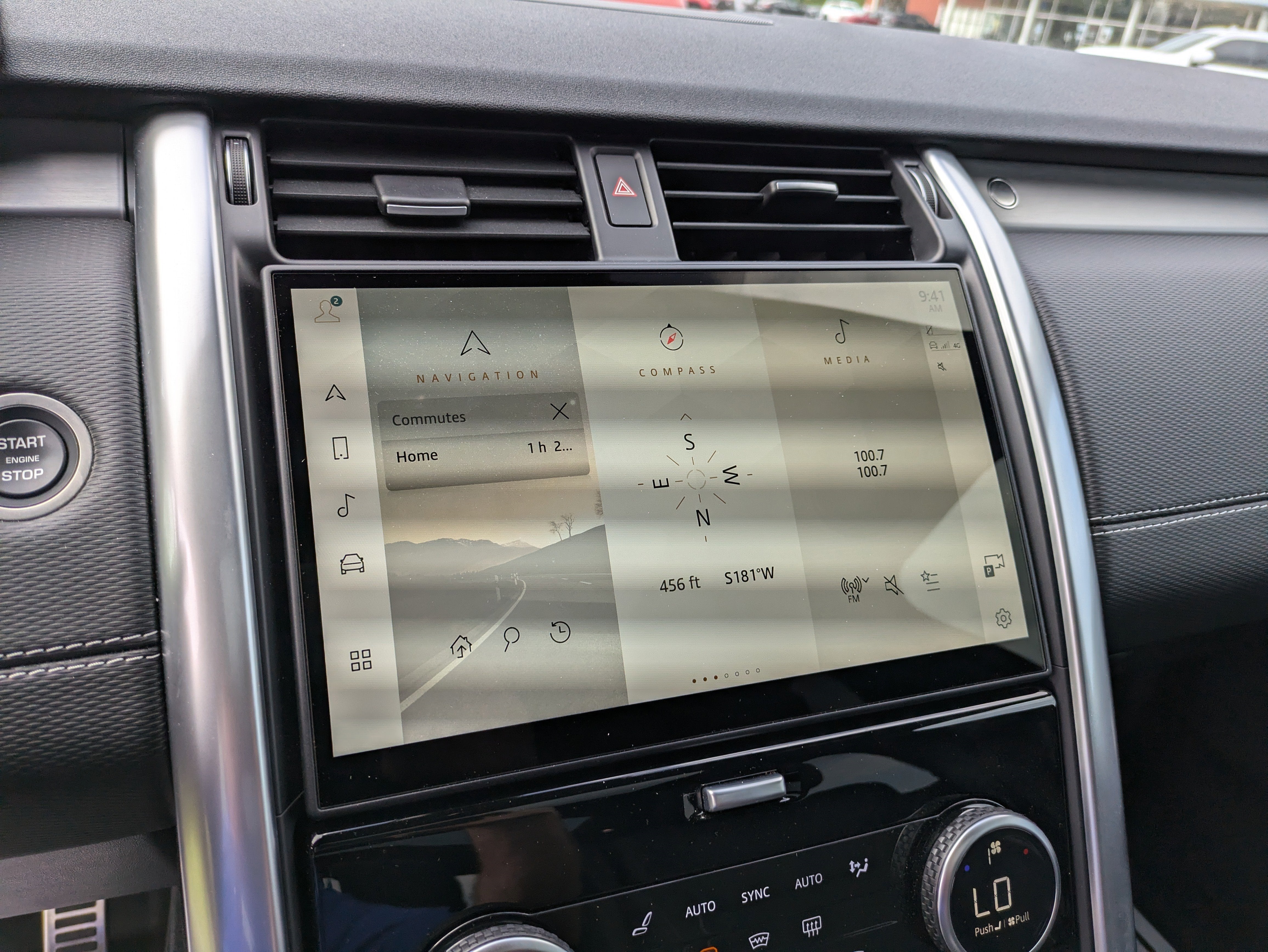 2024 Land Rover Discovery P360 Dynamic SE