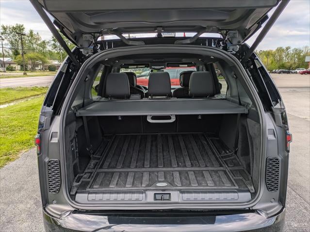 2024 Land Rover Discovery P360 Dynamic SE